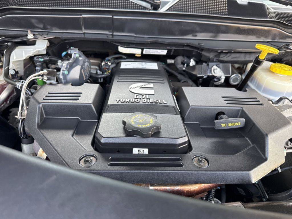 Used 2020 RAM 3500 Laramie image 44