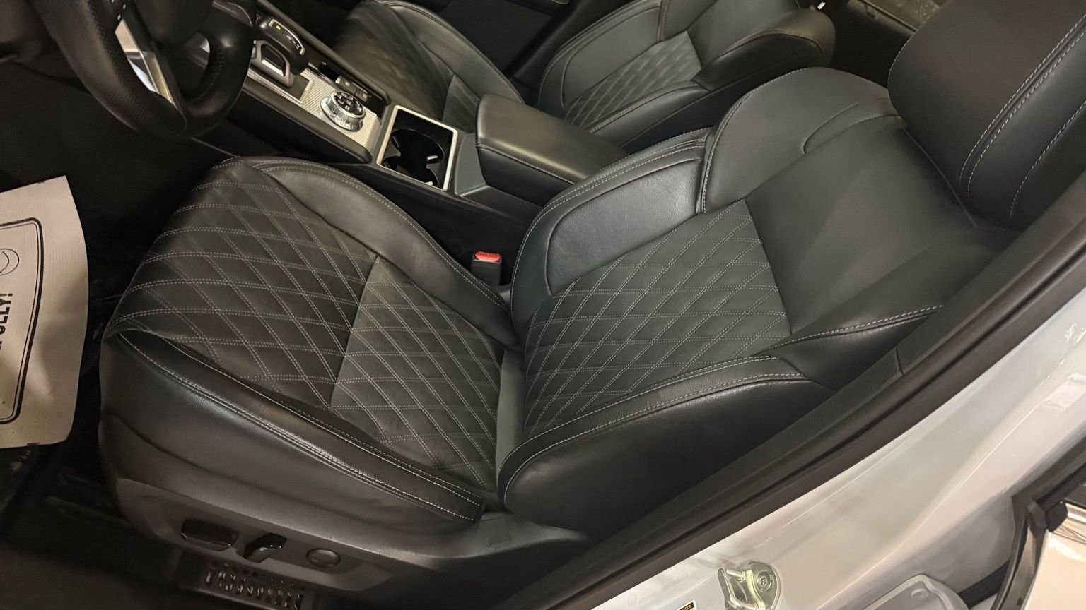 Used 2024 Mitsubishi Outlander SEL image 38