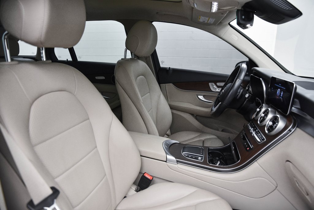 Used 2022 Mercedes-Benz GLC 300 4MATIC image 15