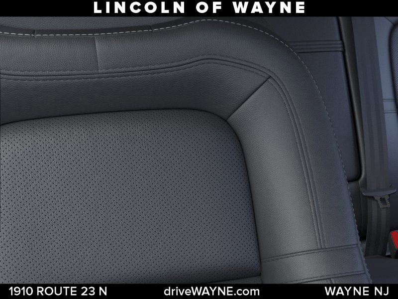 New 2025 Lincoln Corsair Reserve image 17