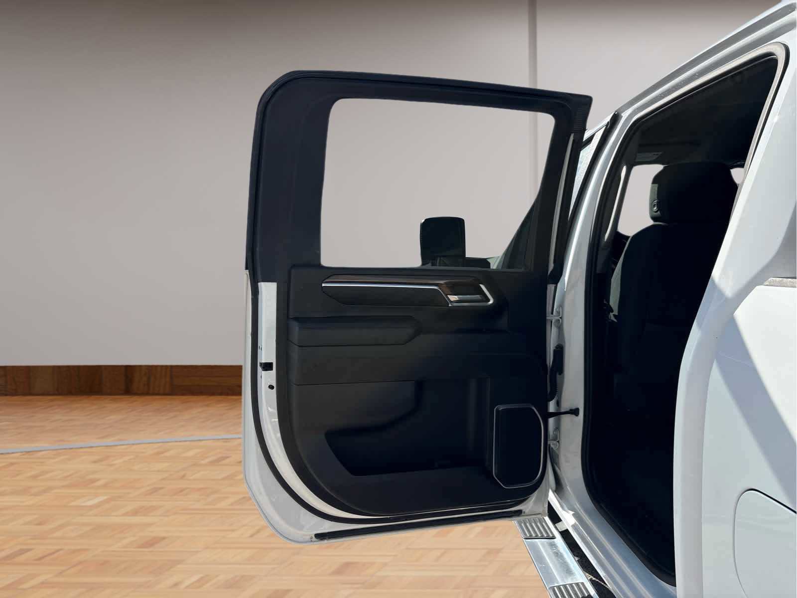 Used 2024 Chevrolet Silverado 2500 LT image 12