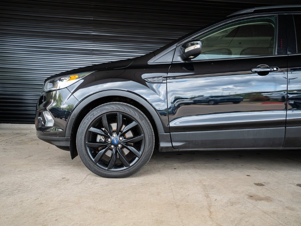 Used 2018 Ford Escape Titanium AWD/4WD image 11