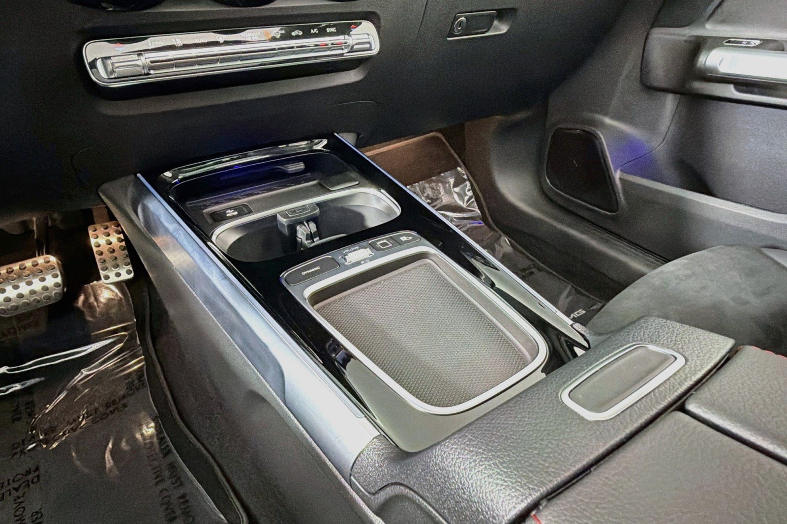 Used 2025 Mercedes-Benz GLB 250 image 5