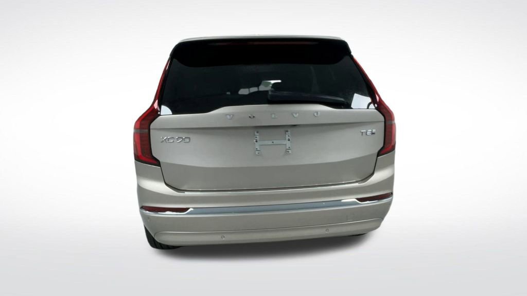 New 2026 Volvo XC90 T8 Plus w/ Protection Package Premier image 22