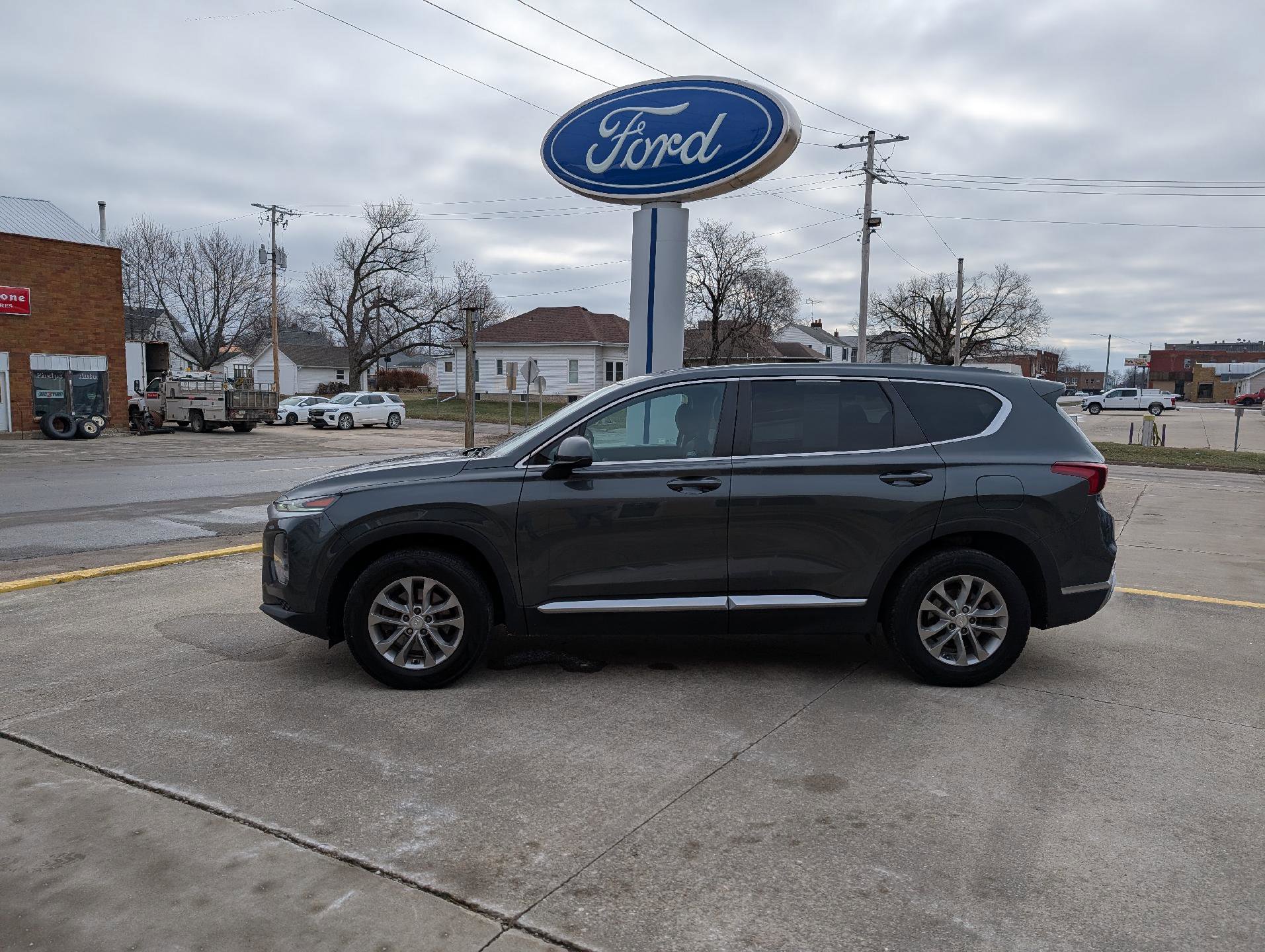 Used 2019 Hyundai Santa Fe SE