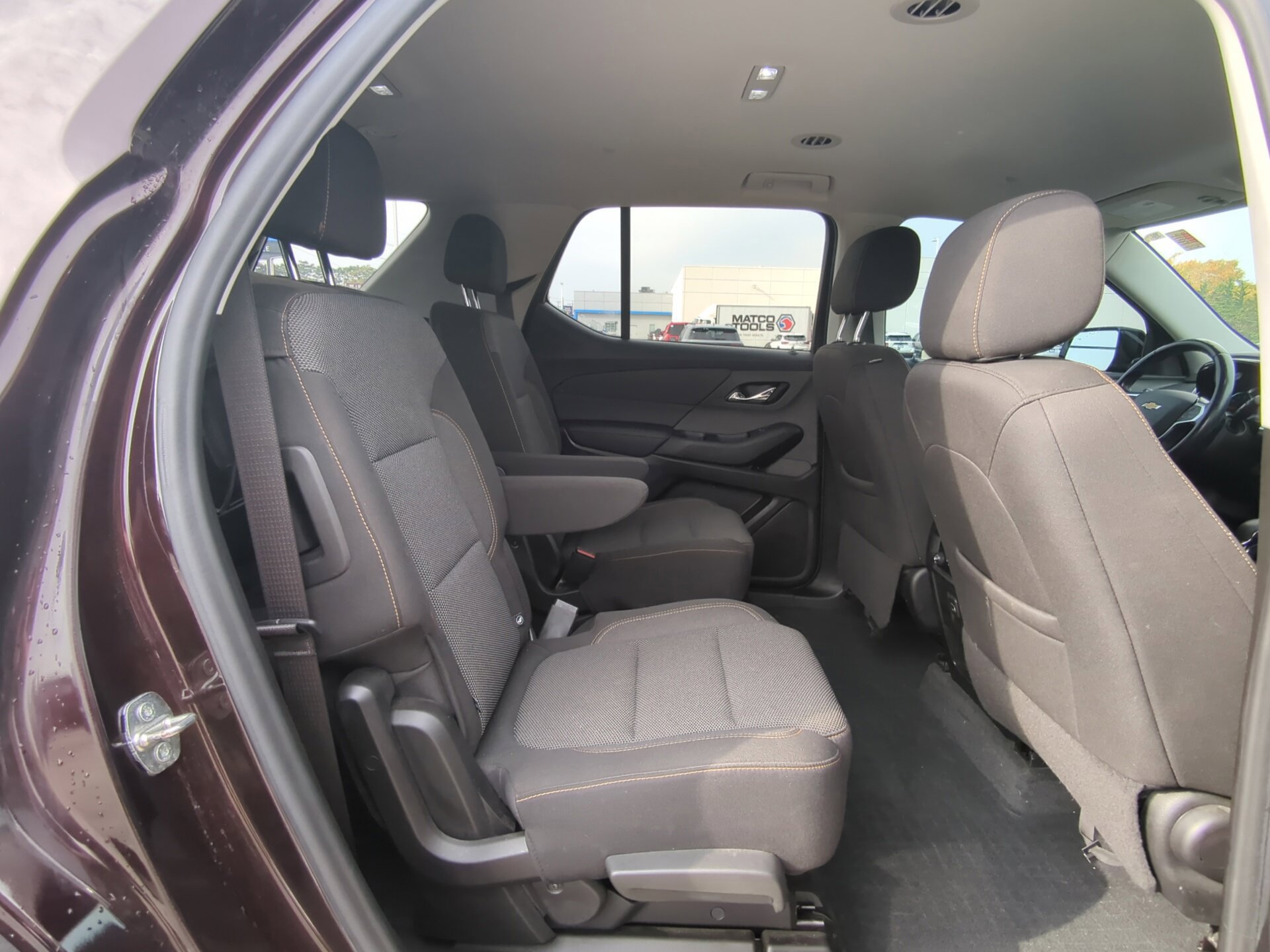 Used 2021 Chevrolet Traverse LT FWD image 24