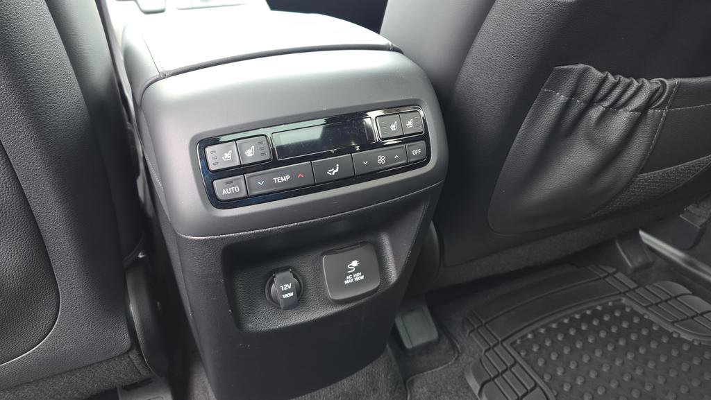 Used 2022 Hyundai Palisade Calligraphy image 17