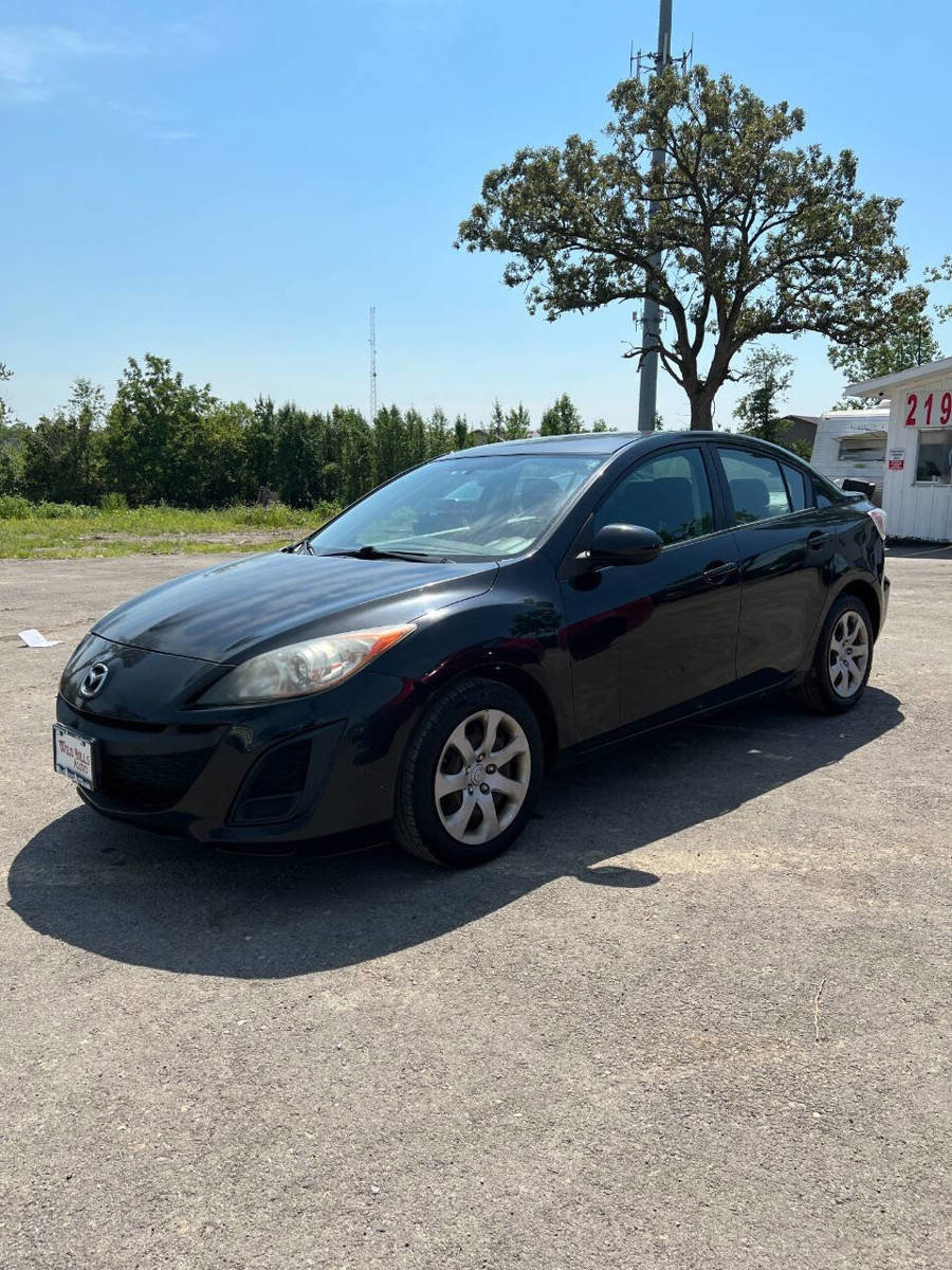 Used 2011 MAZDA MAZDA3 i Sport image 2