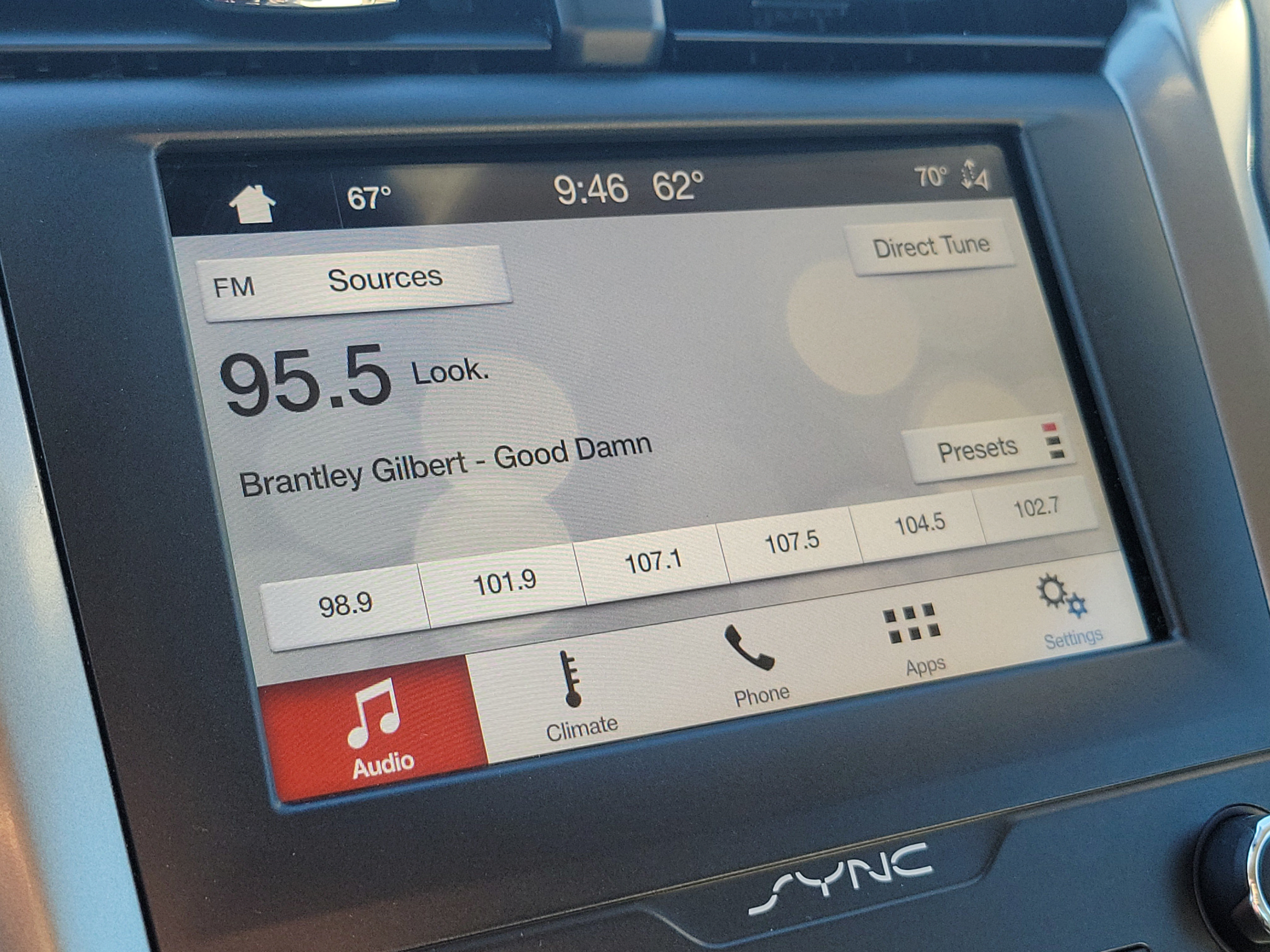 Used 2019 Ford Fusion SE FWD image 23