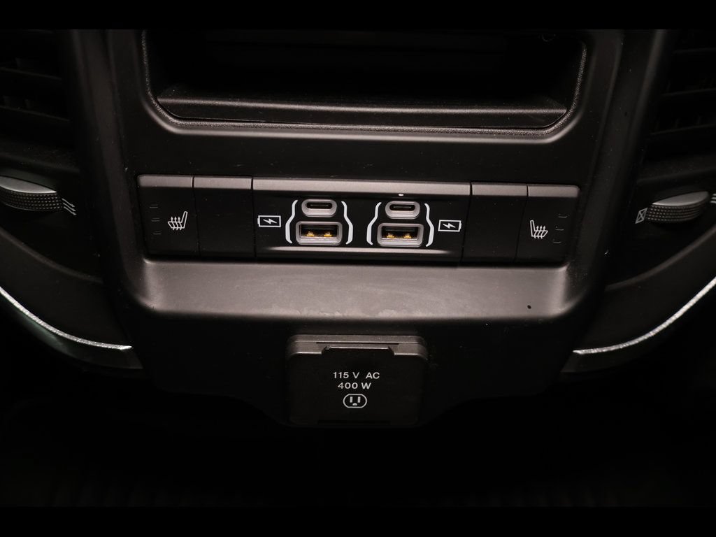 Used 2022 RAM 2500 Laramie AWD/4WD image 32