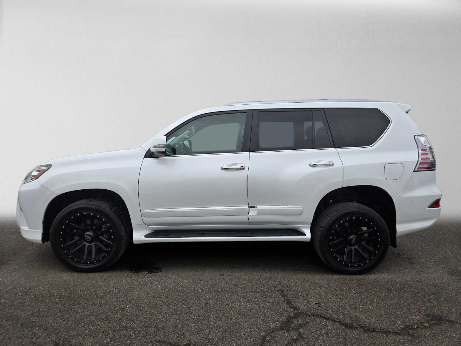 Used 2019 Lexus GX 460 Luxury AWD/4WD image 8