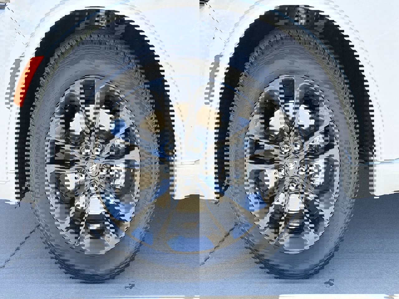 Used 2022 Dodge Durango GT image 9