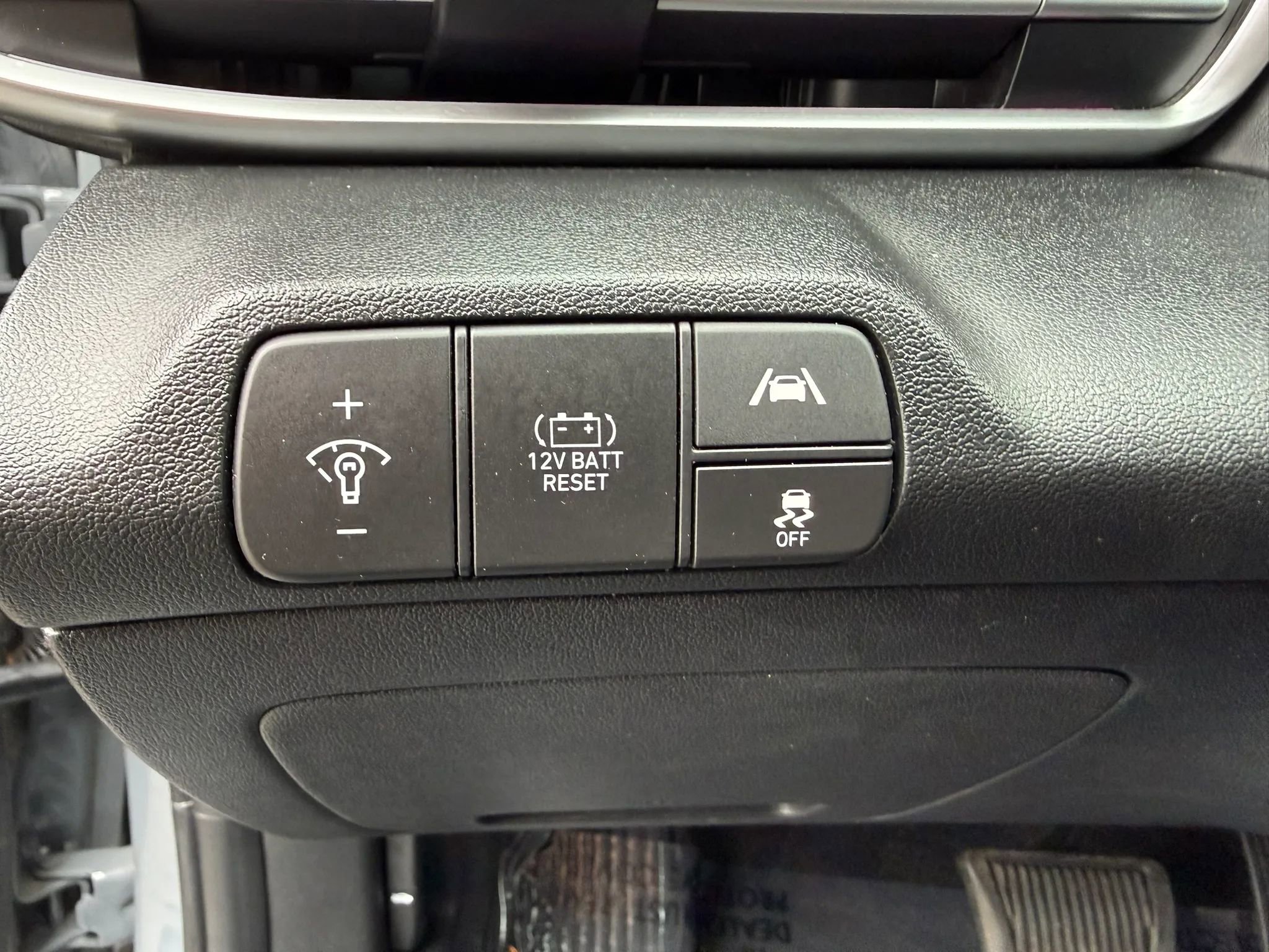 Used 2021 Hyundai Elantra Limited w/ Cargo Package FWD image 30