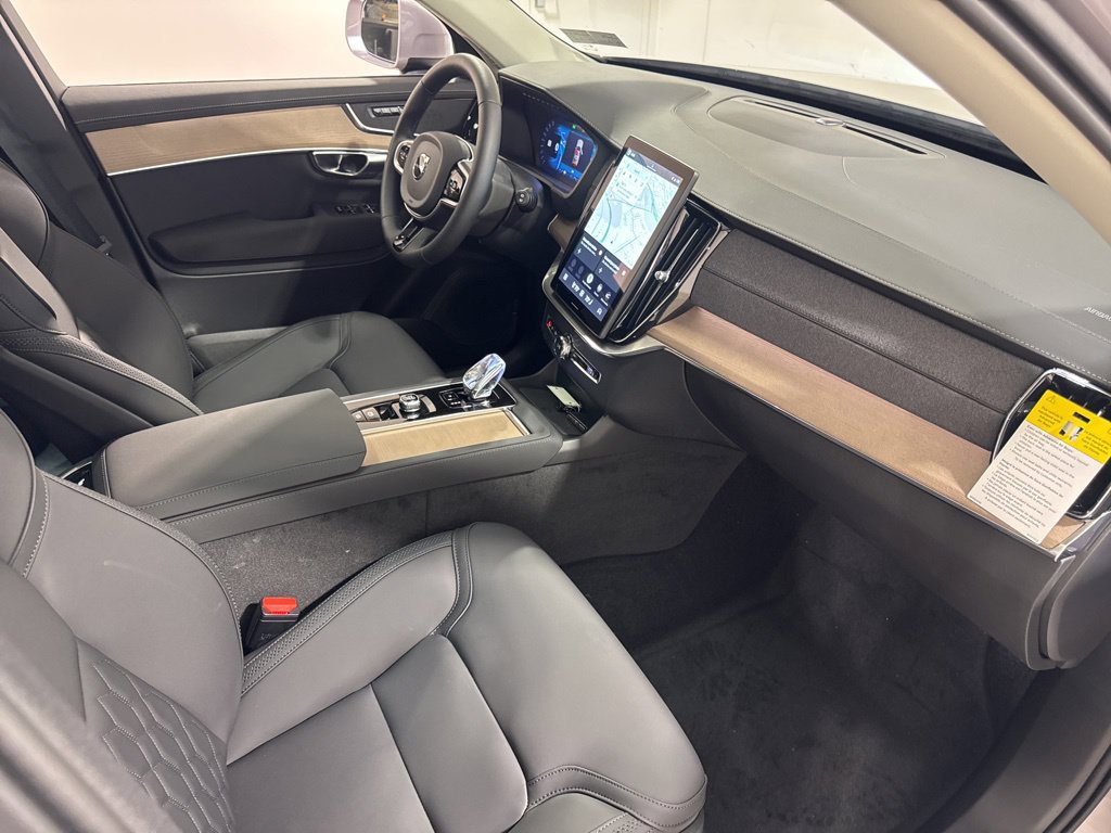 New 2026 Volvo XC90 B6 Plus w/ Protection Package AWD/4WD image 28