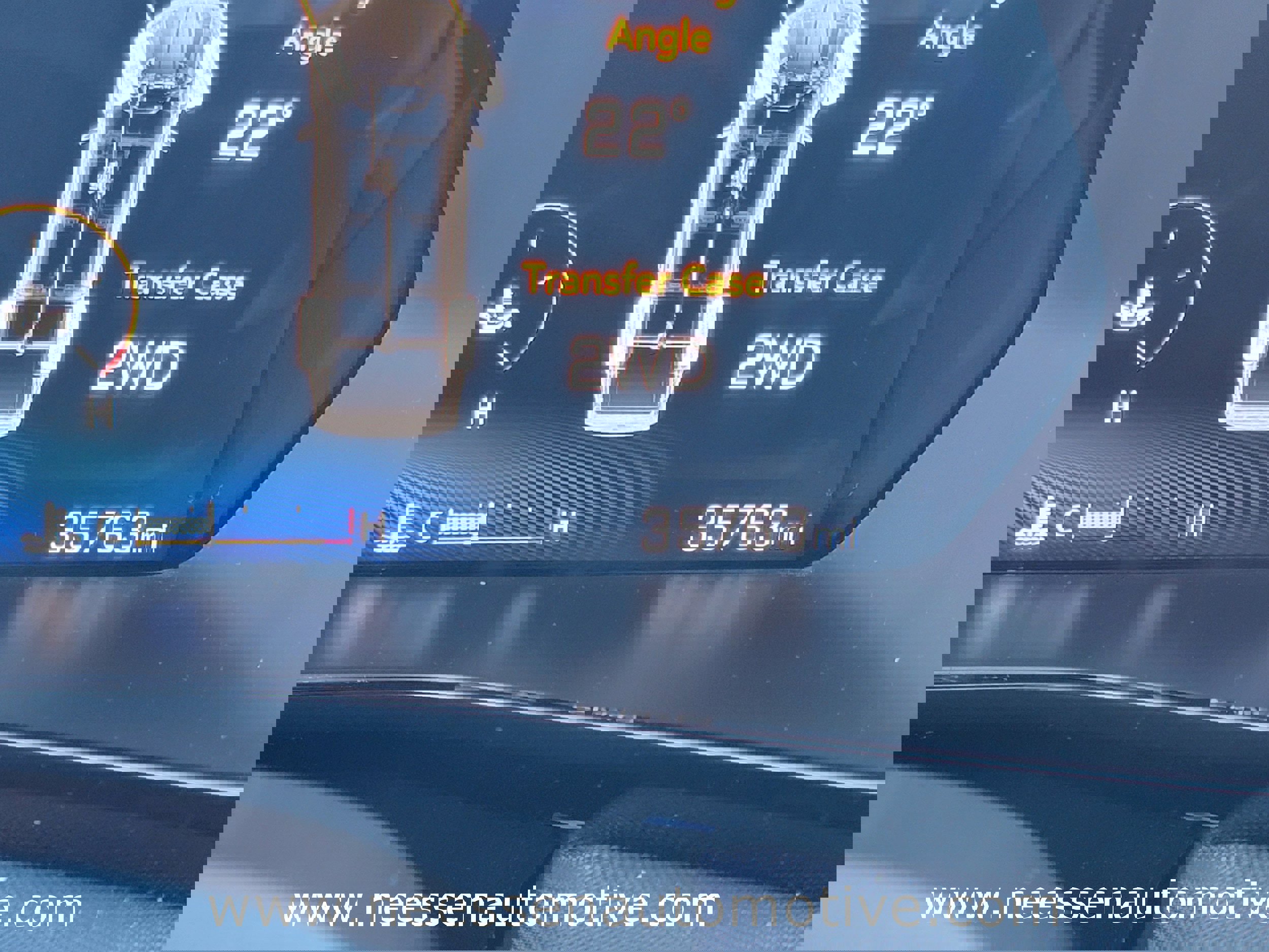 Used 2024 Chevrolet Colorado Z71 w/ Z71 Convenience Package 2 image 24