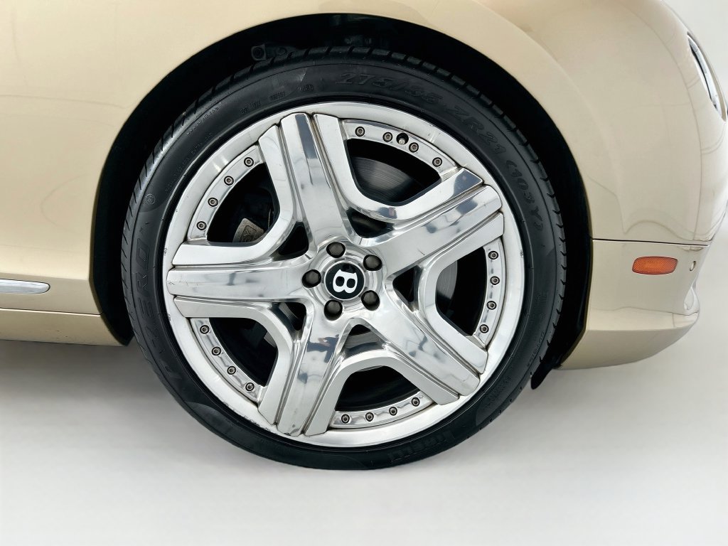 Used 2012 Bentley Continental GT AWD/4WD image 36