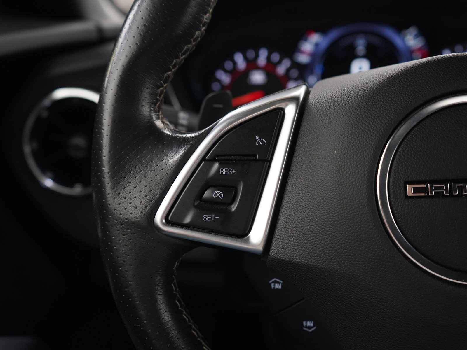 Used 2019 Chevrolet Camaro SS RWD image 23