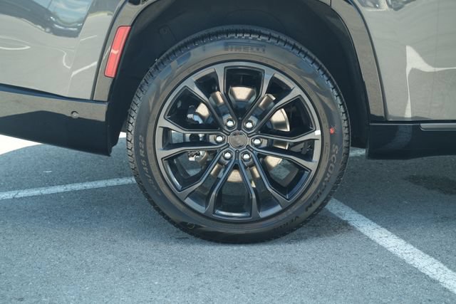 New 2026 Jeep Grand Wagoneer Summit AWD/4WD image 51