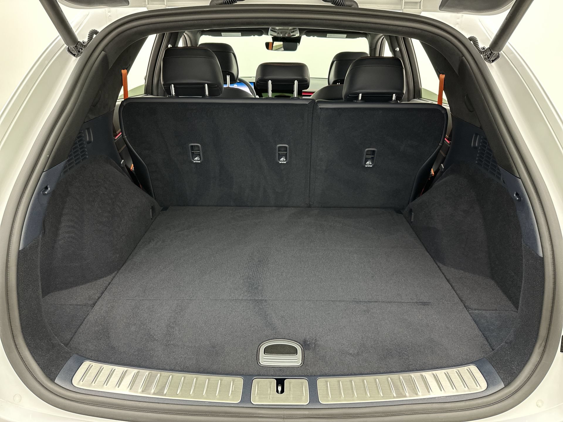 Certified 2026 Genesis GV70 3.5T Sport Prestige AWD/4WD image 24