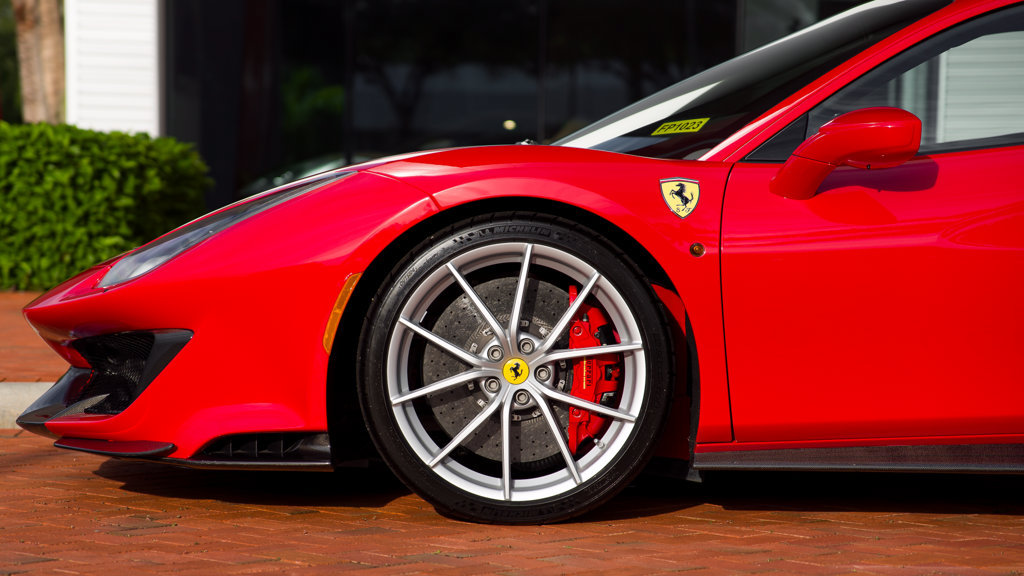 Used 2020 Ferrari 488 Pista Coupe RWD image 2