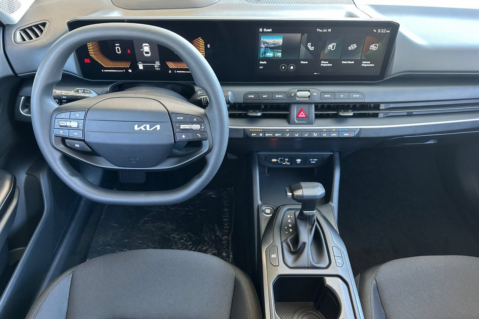 New 2026 Kia K4 FWD image 13