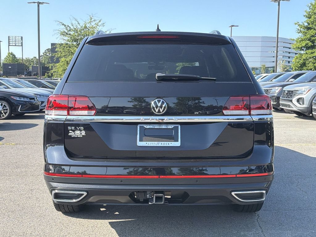 Used 2023 Volkswagen Atlas SE w/ Panoramic Sunroof Package FWD image 4