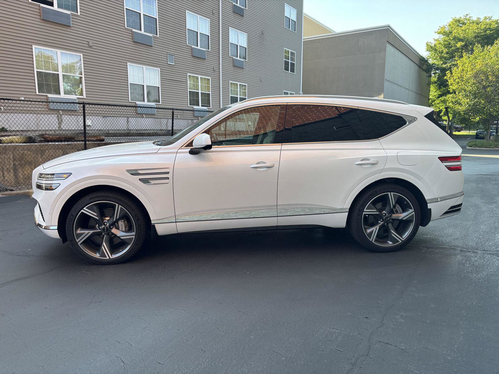 Used 2025 Genesis GV80 3.5T Prestige AWD/4WD image 3