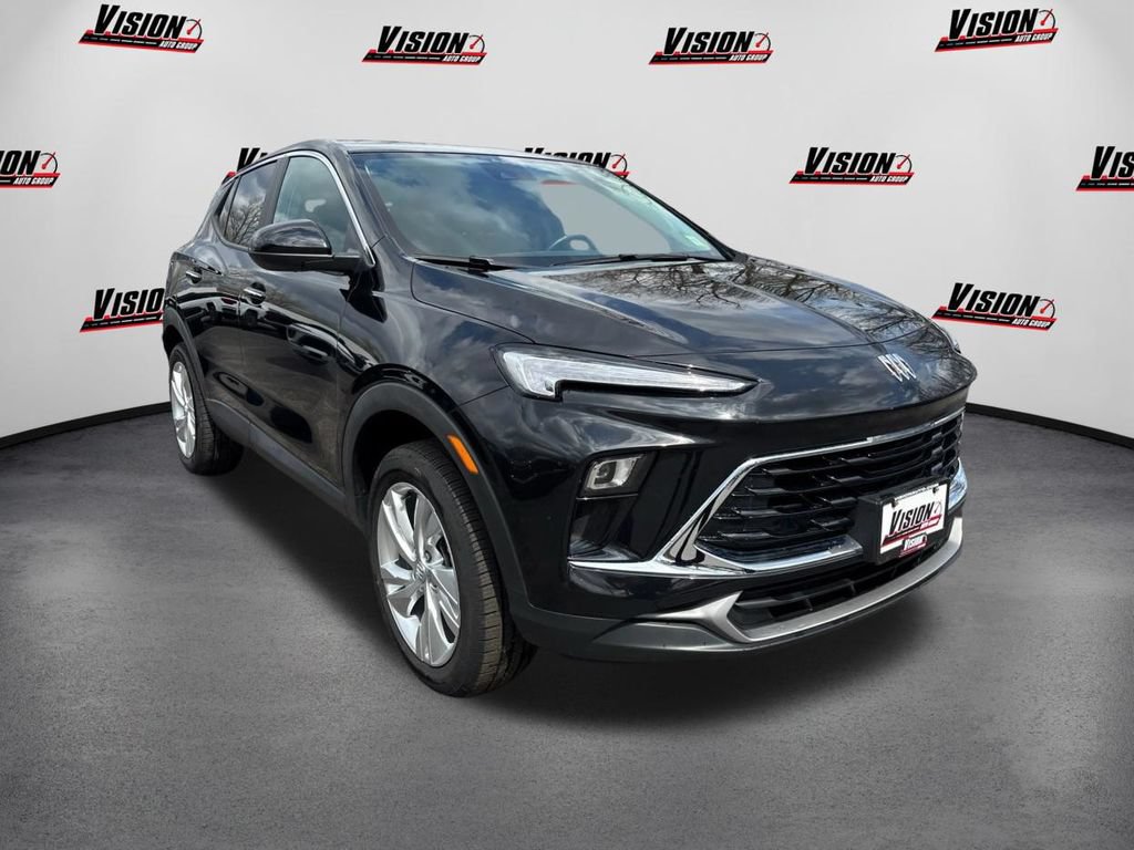 Used 2024 Buick Encore GX Preferred AWD/4WD image 3
