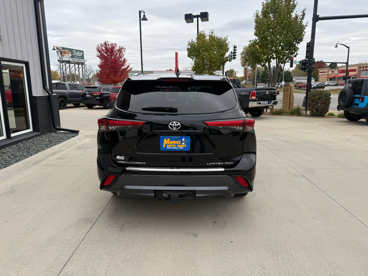 Used 2021 Toyota Highlander Limited image 5