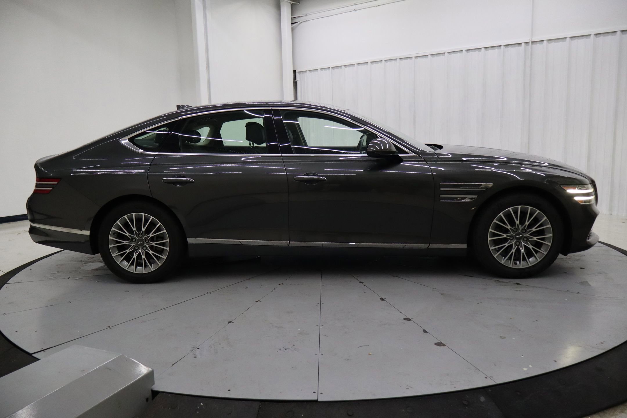 Used 2023 Genesis G80 2.5T image 2