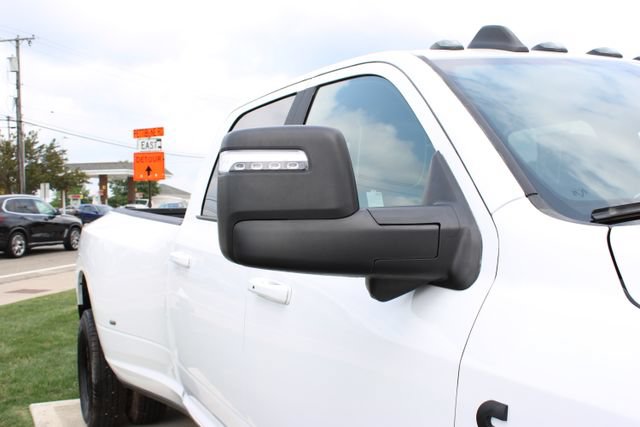 Used 2026 RAM 3500 Laramie w/ Night Edition AWD/4WD image 2