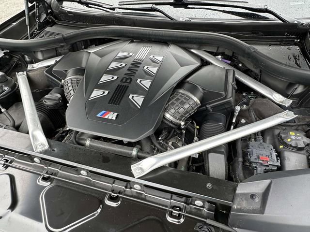 Certified 2024 BMW X7 M60i w/ Executive Package image 17