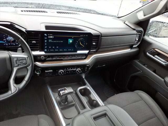 Used 2022 Chevrolet Silverado 1500 LT AWD/4WD image 7