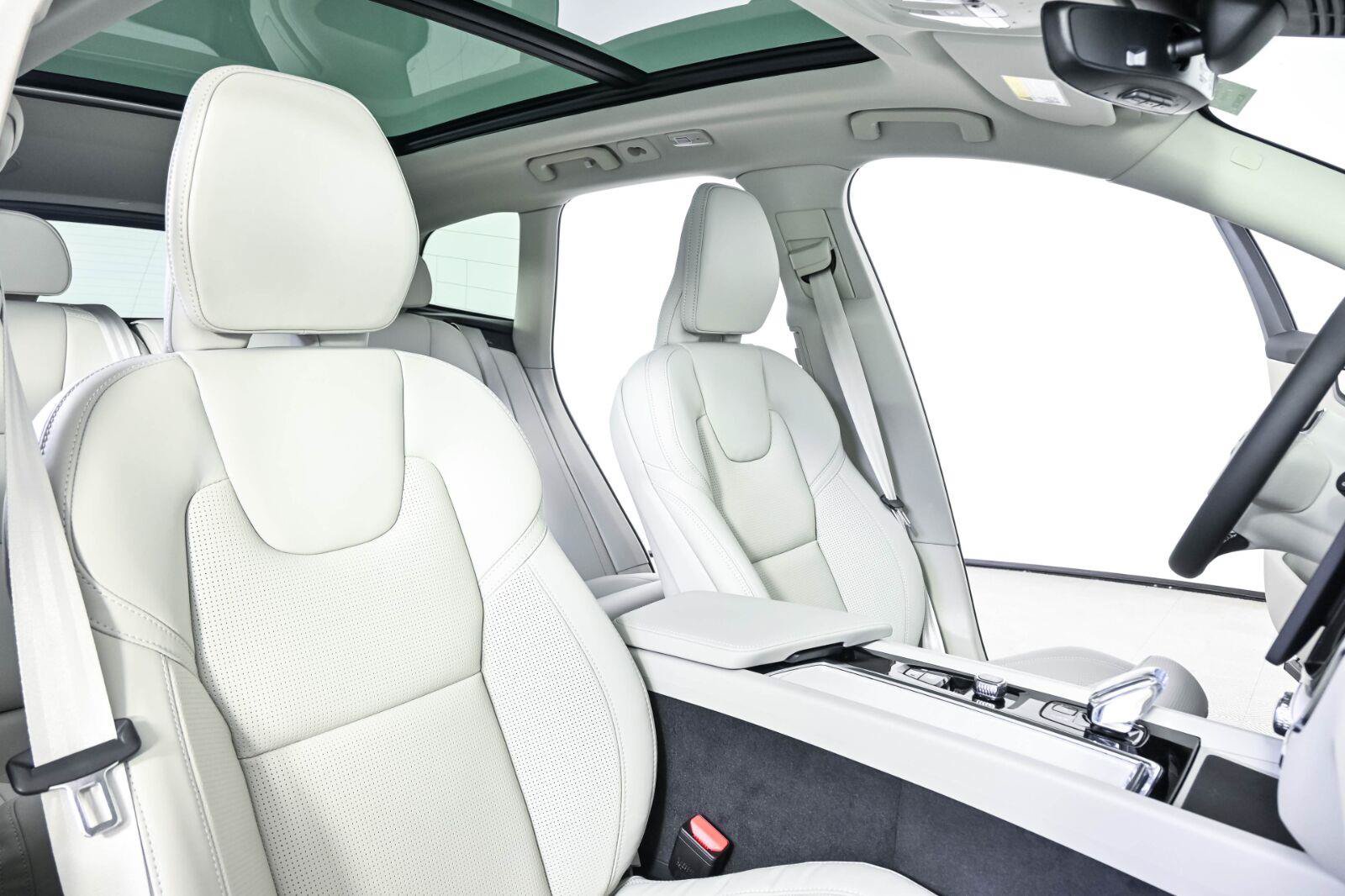 New 2027 Volvo XC60 B5 Ultra AWD/4WD image 22