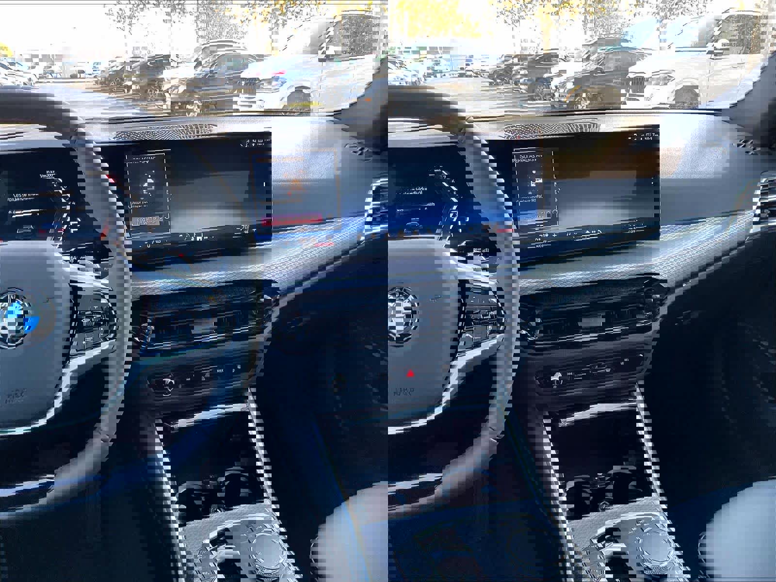 Certified 2025 BMW 330i xDrive Sedan w/ Convenience Package image 9