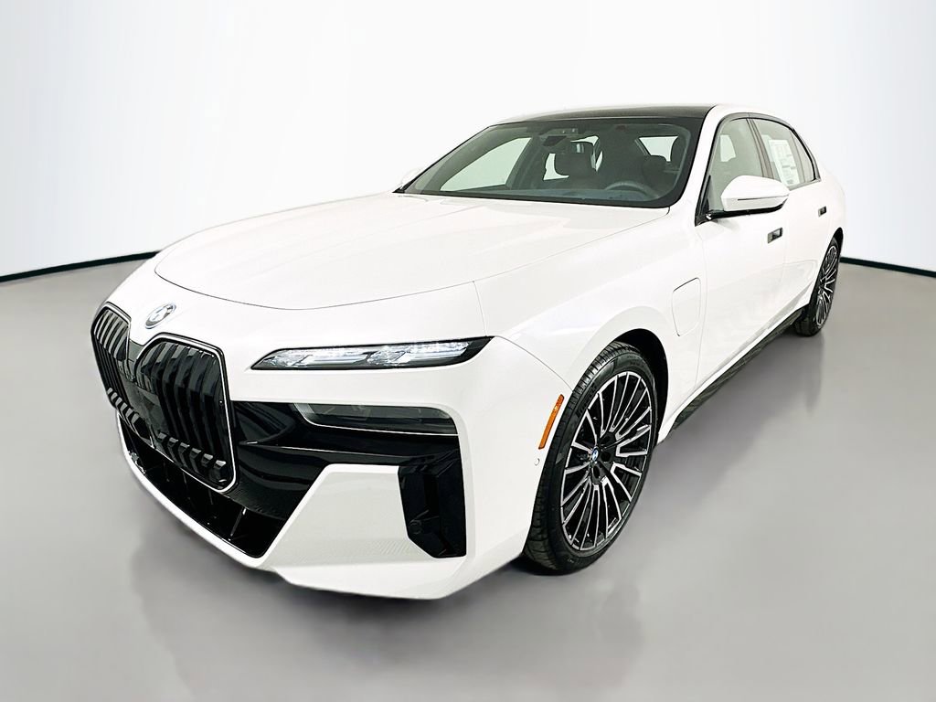New 2026 BMW 750e xDrive w/ Executive Package image 2
