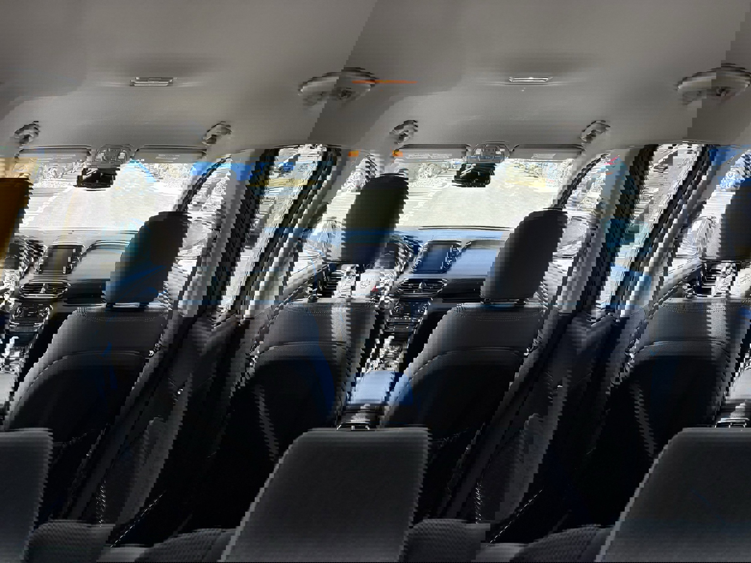 Used 2019 Hyundai Santa Fe SEL image 13