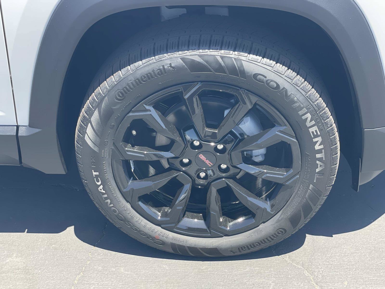 New 2026 GMC Terrain Elevation w/ Black Edition FWD image 30