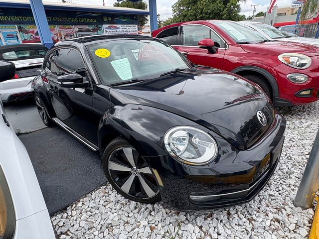 Used 2013 Volkswagen Beetle Turbo image 2