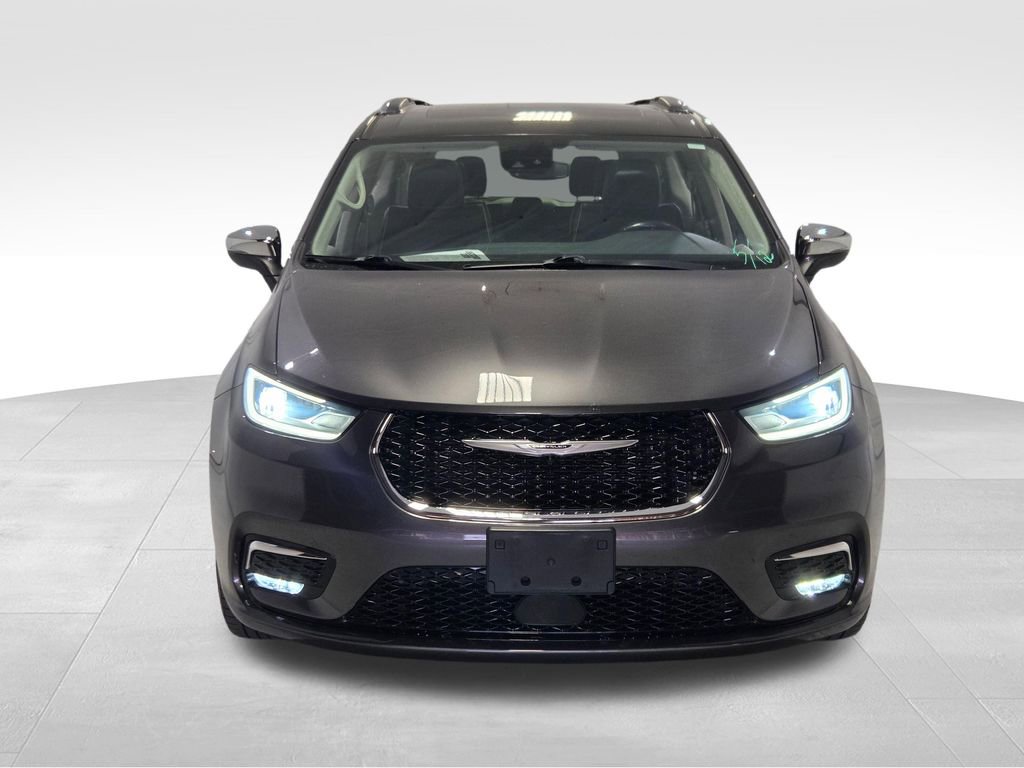 Used 2021 Chrysler Pacifica Limited AWD/4WD image 19