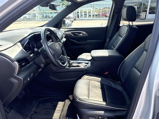 Certified 2022 Chevrolet Traverse Premier w/ Redline Edition FWD image 20