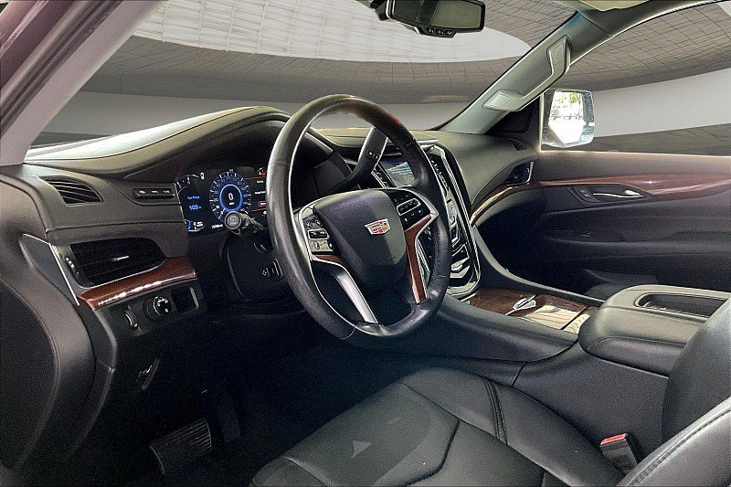 Used 2016 Cadillac Escalade Premium RWD image 10