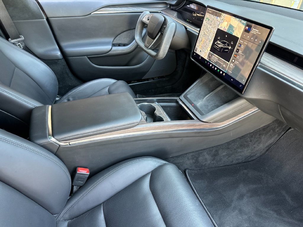 Used 2022 Tesla Model S AWD/4WD image 17
