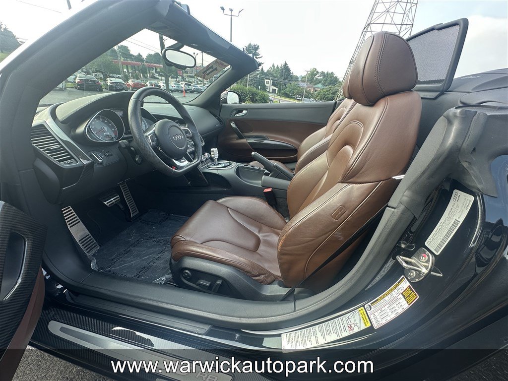 Used 2011 Audi R8 V8 AWD/4WD image 4