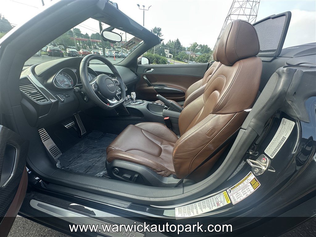 Used 2011 Audi R8 V8 AWD/4WD image 4