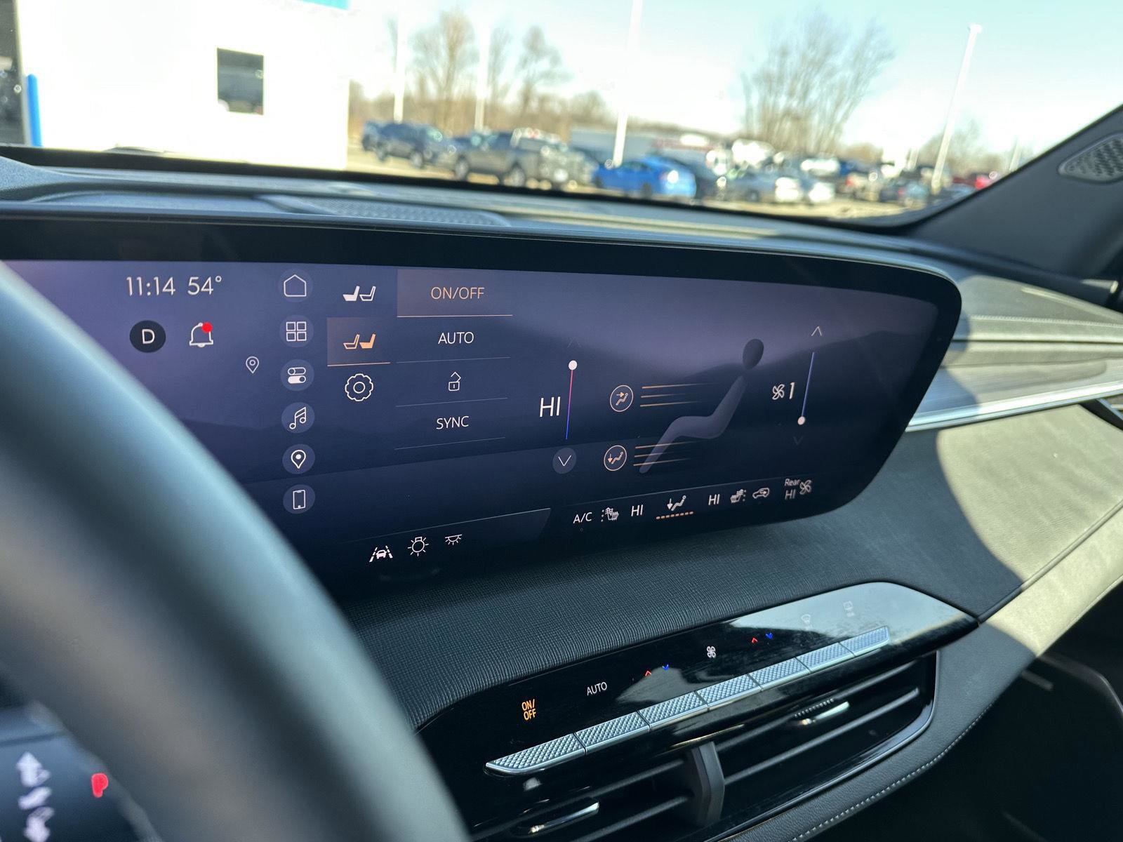 Used 2025 Buick Enclave Preferred image 29