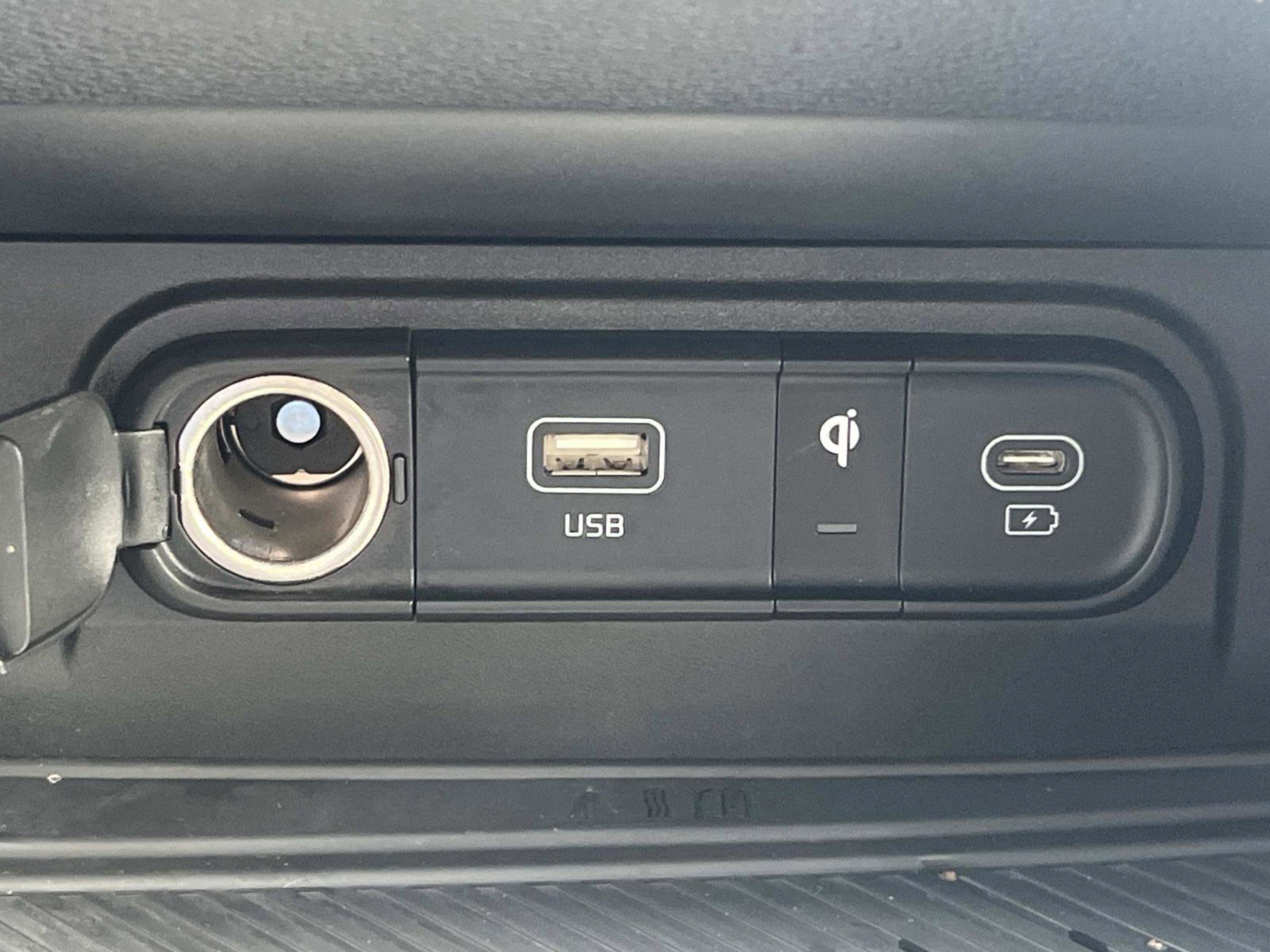 Used 2023 Kia Sportage EX FWD image 37