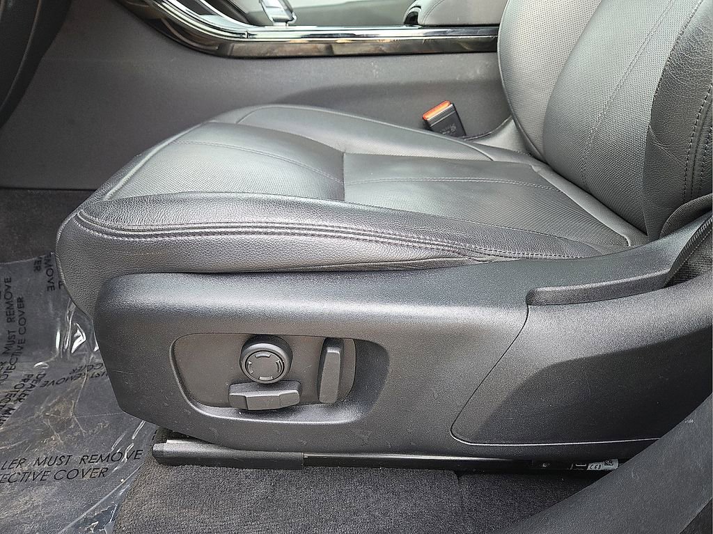 Used 2024 Land Rover Range Rover Velar S image 26