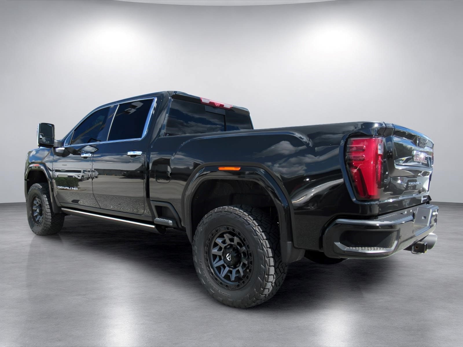 Used 2026 GMC Sierra 2500 Denali w/ Denali Reserve Package AWD/4WD image 5