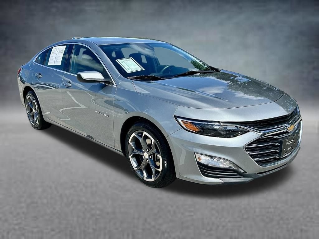 Used 2024 Chevrolet Malibu LT FWD image 3